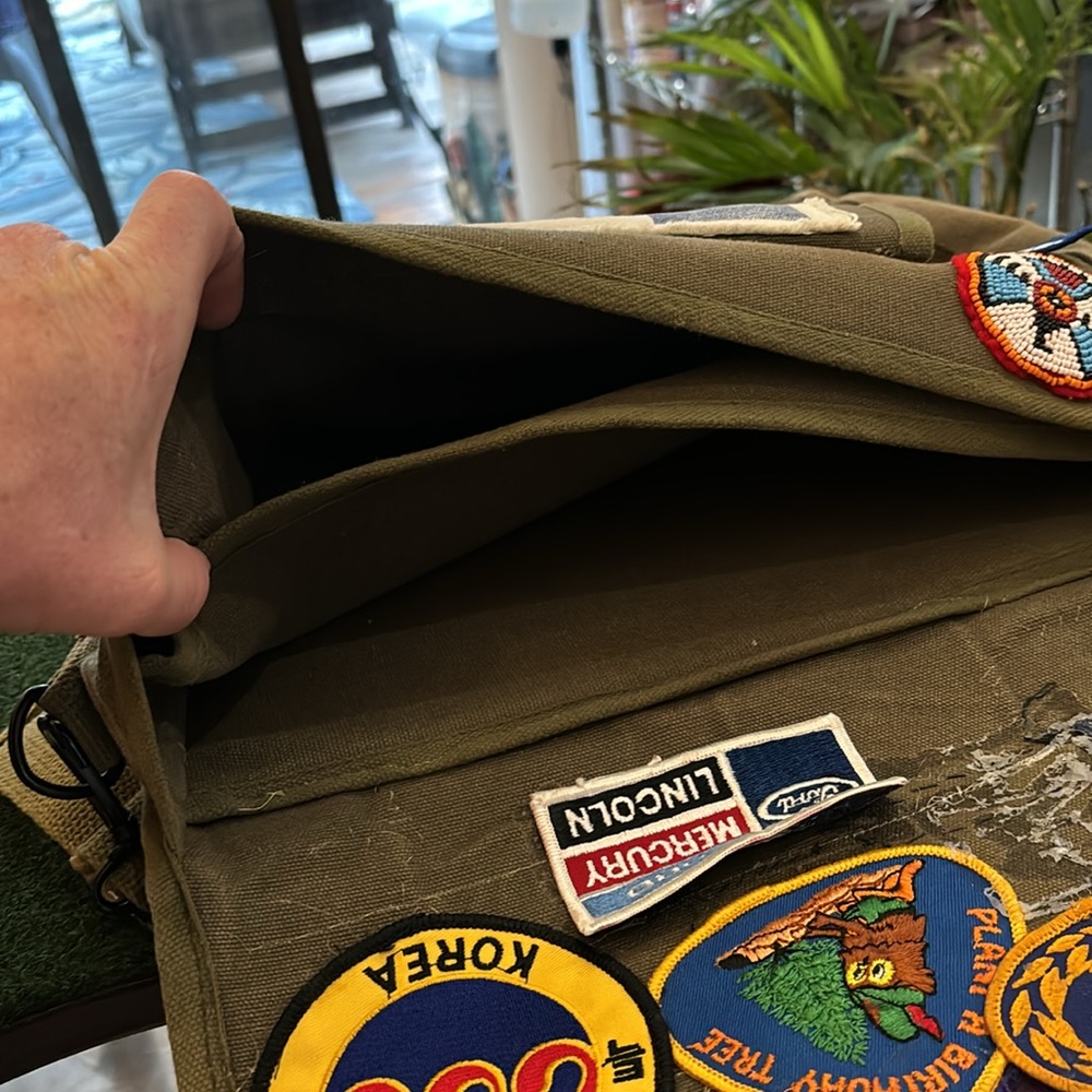 Amazing patchwork military style laptop bag covered in patches colorful unisex - Picture 5 of 7